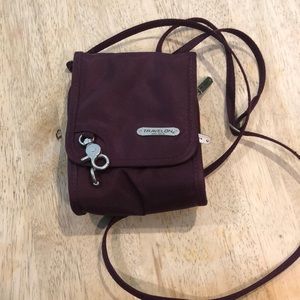 Travelon cross body bag